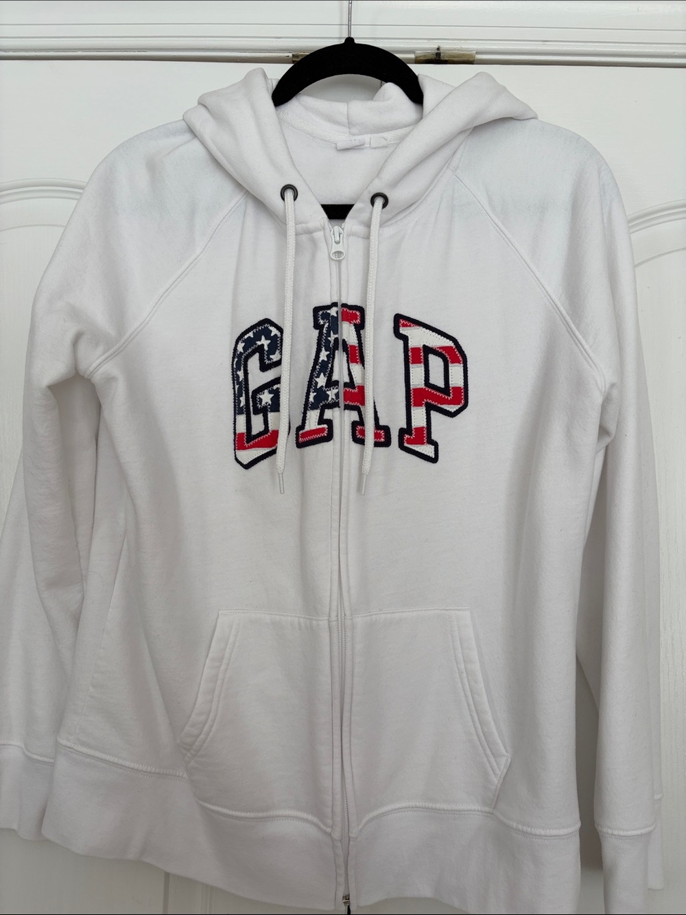 GAP White Zip-Front Hoodie with Red & Blue Flag Logo size L